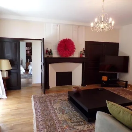 House Le 1857 بيت للعطل *