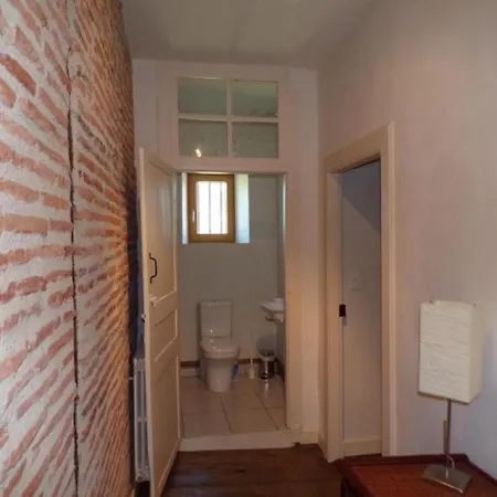 House Le 1857 *