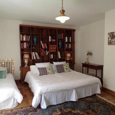 House Le 1857 بيت للعطل *